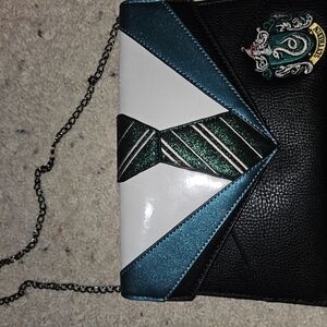 Harry Potter slytherin purse. Danielle Nicole brand